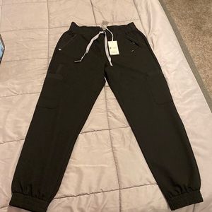 Figs slim jogger scrub pants